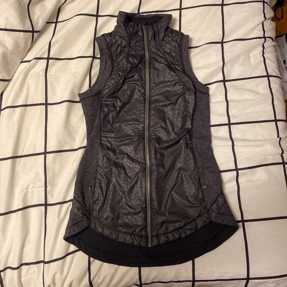 Lululemon Exclusive Speed Up Athletic Vest - Picture 1 of 4